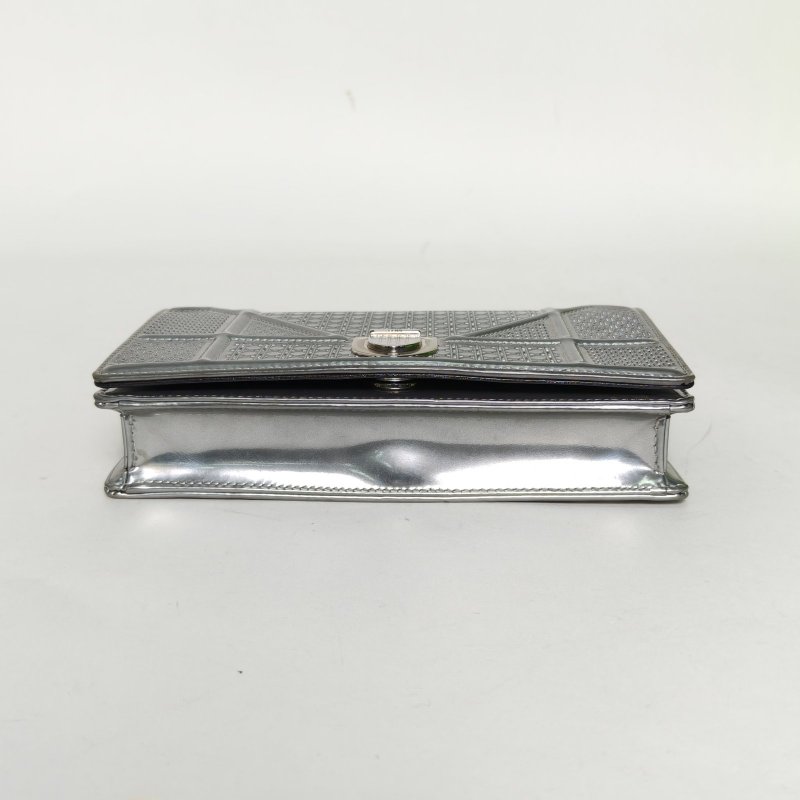 DIOR Diorama盾牌包WOC銀色漆皮2017肩背包-4