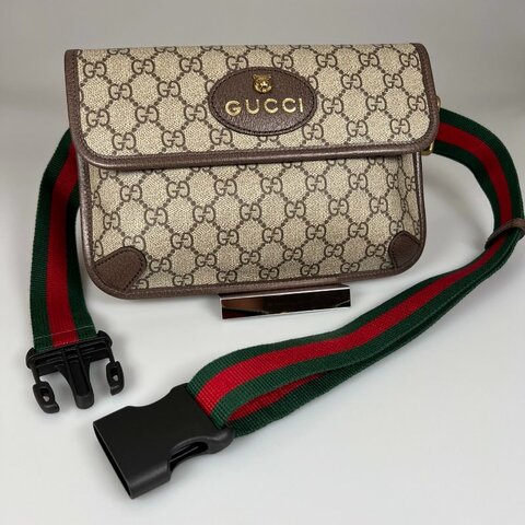 GUCCI 493930 虎頭腰包