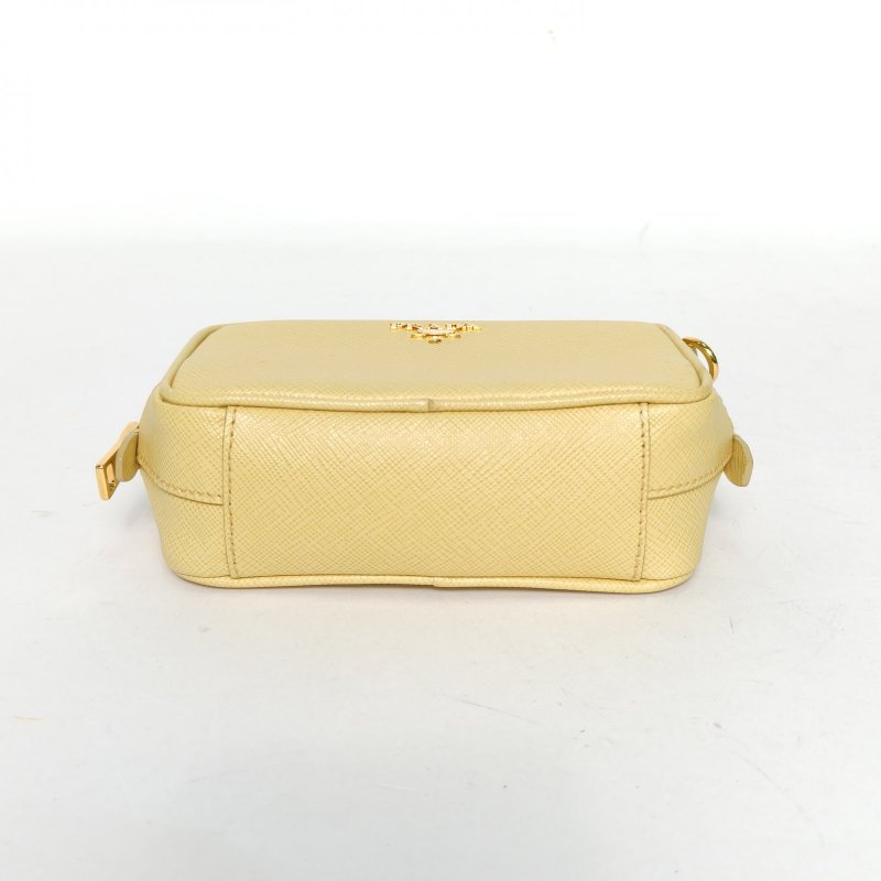 PRADA 黃色牛皮金扣十字紋相機包mini14.5肩背包-4
