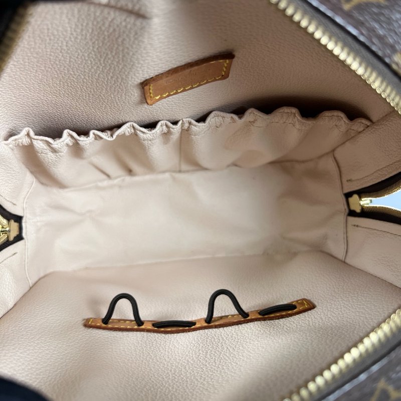 LV M47500/AR0072 老花飯盒包-6