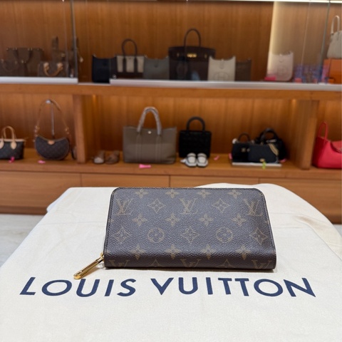 Louis Vuitton ZIPPY LV 拉鏈長夾（酒紅內襯）