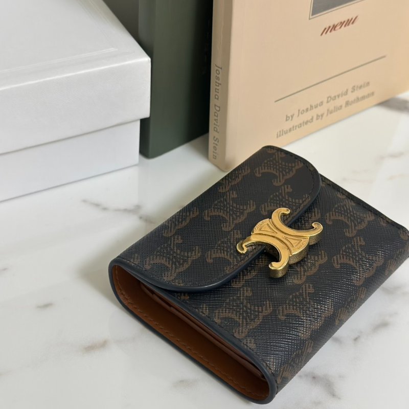 CELINE Triomphe凱旋釦老花三折短夾-2