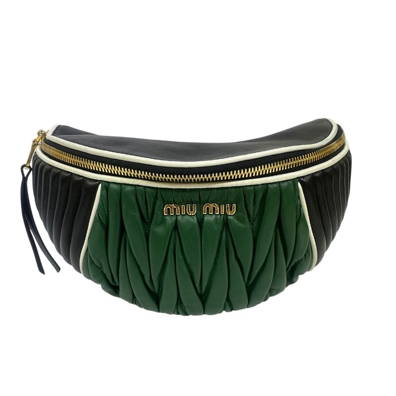【美收精品】MIUMIU黑綠色皮革腰包 4-610-0