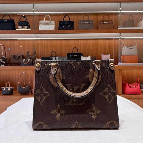 Louis Vuitton On The Go BB LV 雙色花紋手提袋