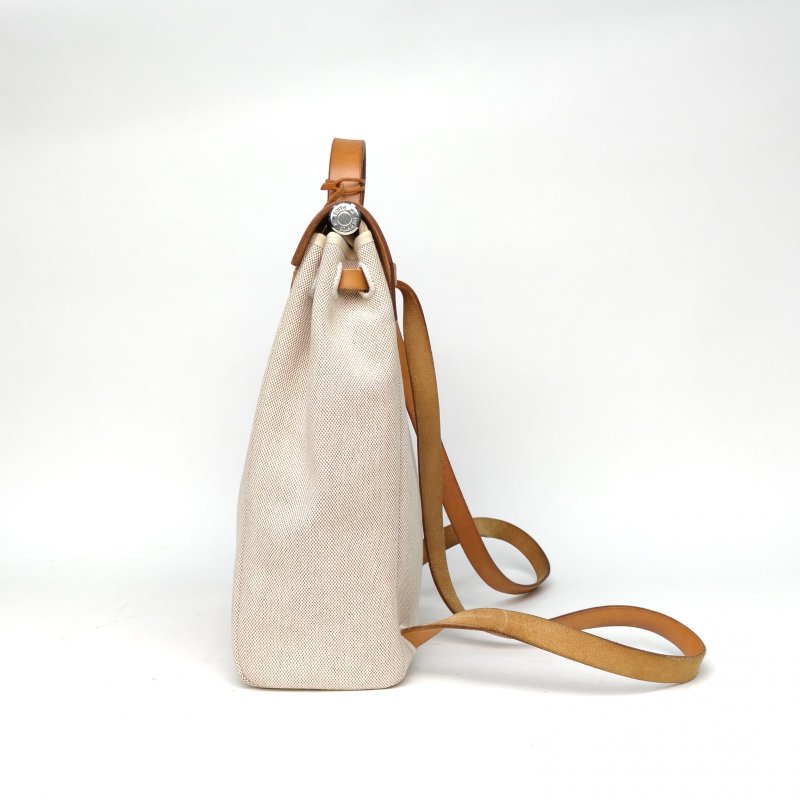 HERMES 中古Herbag雙肩包31豎版14米色拼21自然色帆布/Hunter牛皮框G銀扣肩背包-1