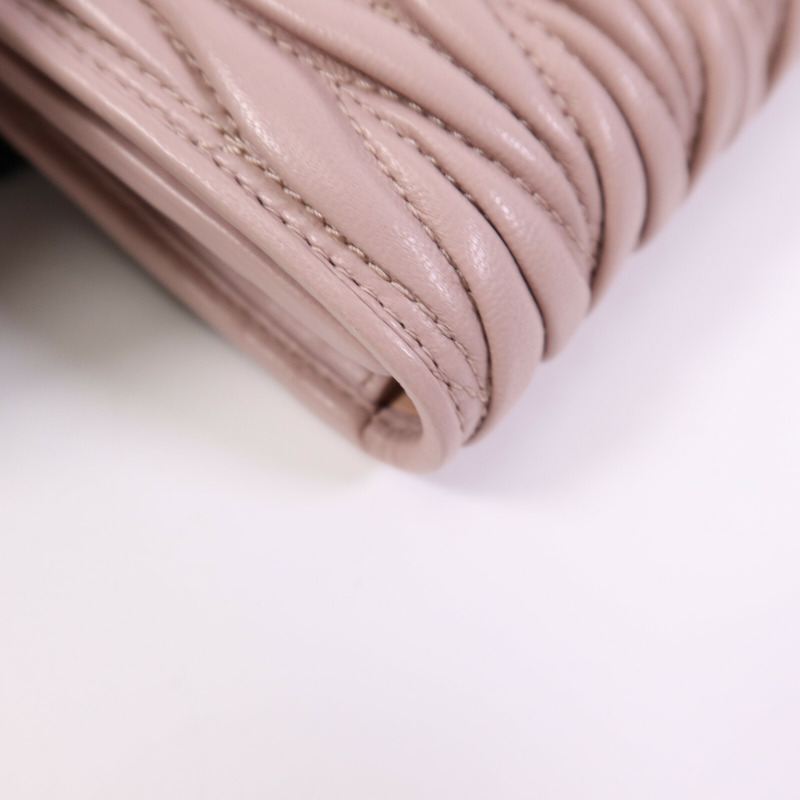 Miu Miu 羊皮皮革Wallet金扣長錢包-9