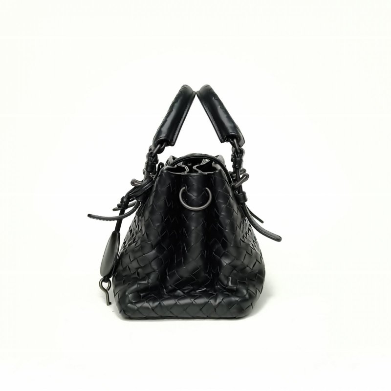 BOTTEGA VENETA ROMA羅馬包Mini26黑色牛皮鎢鋼扣肩背包-1