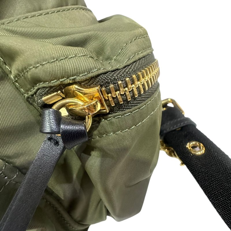 【美收精品】BURBERRY綠色尼龍後背包 4-665-8