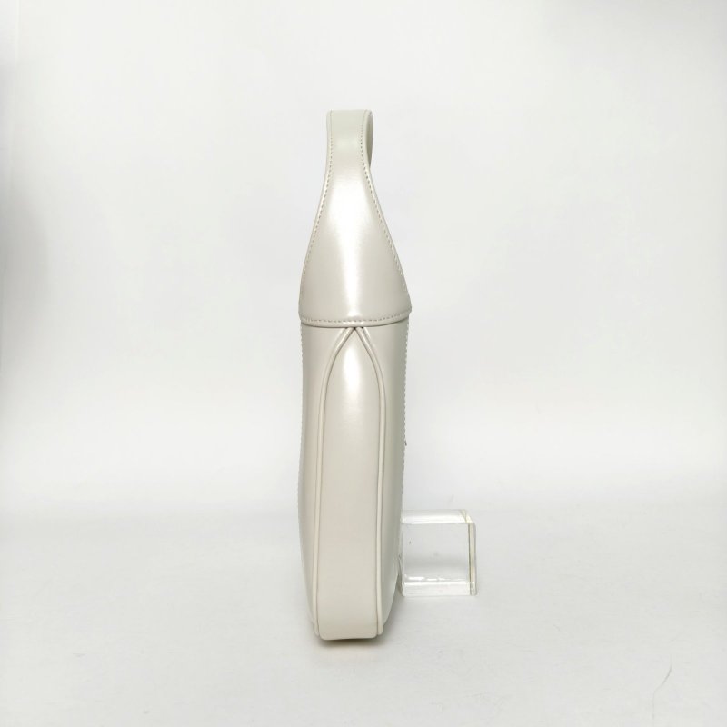 GUCCI Jackie1961小號白色牛皮金扣肩背包-3