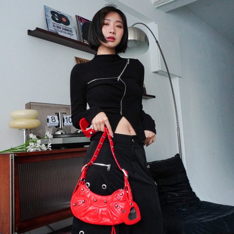 Balenciaga Le Cagole Mini 鞣製羊皮彎月二用包(695814-桃紅)-1