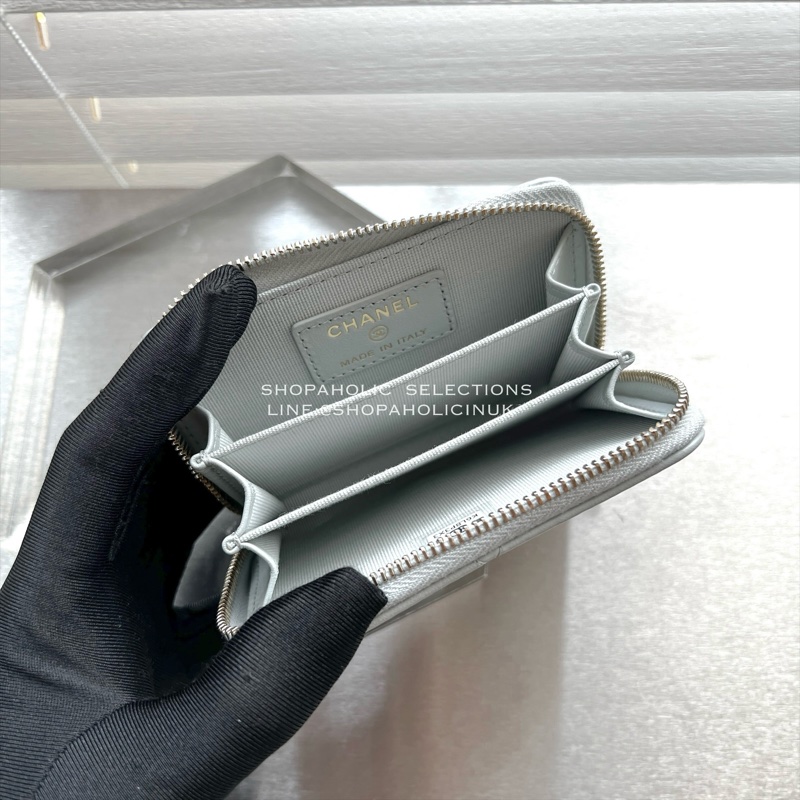 Chanel 19款淺灰色拉鍊零錢包羊皮金釦AP0949-2