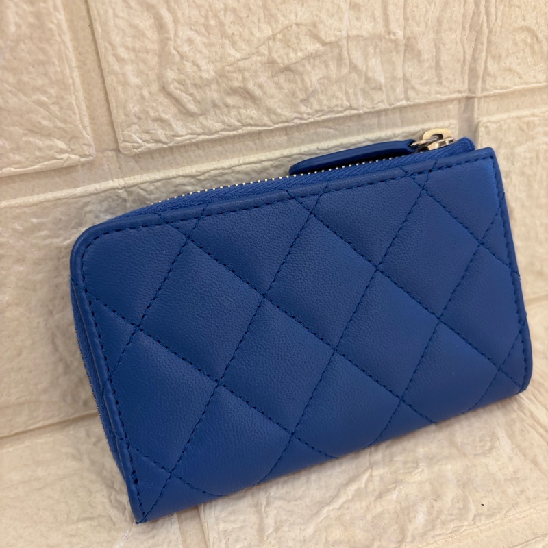 Chanel 藍色羊皮L型拉鏈鑰匙釦零錢包💙-1