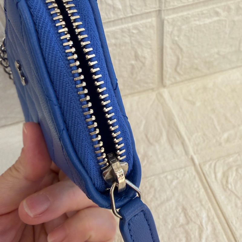 Chanel 藍色羊皮L型拉鏈鑰匙釦零錢包💙-9