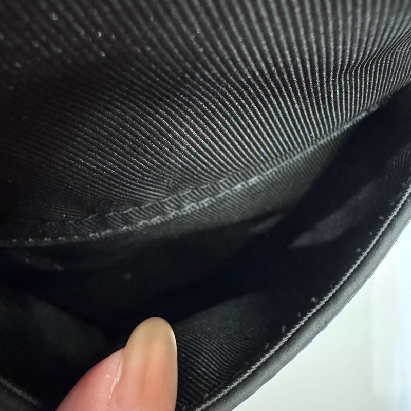 LV Christopher PM 黑壓紋牛皮束口下蓋後背包 晶片款-16