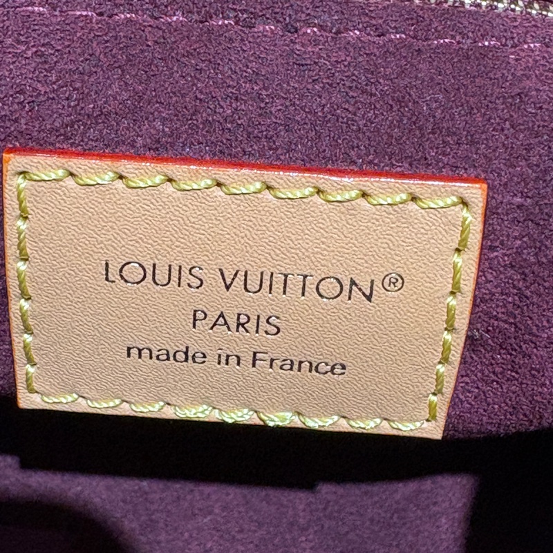 【實力派百搭日常包】Louis Vuitton CarryAll BB 老花肩背包|經典 Monogram|附行李吊牌與金鍊|輕盈大容量-9