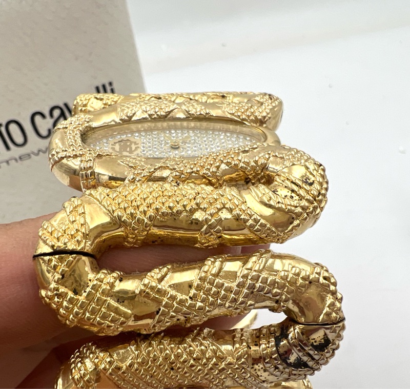 robertcavalli 金色蟒蛇造型手環錶。-3