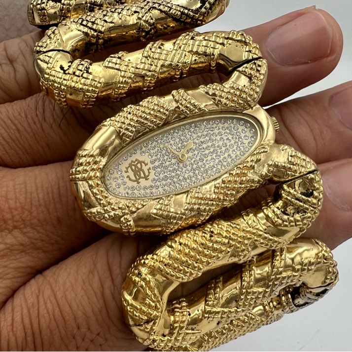 robertcavalli 金色蟒蛇造型手環錶。-12