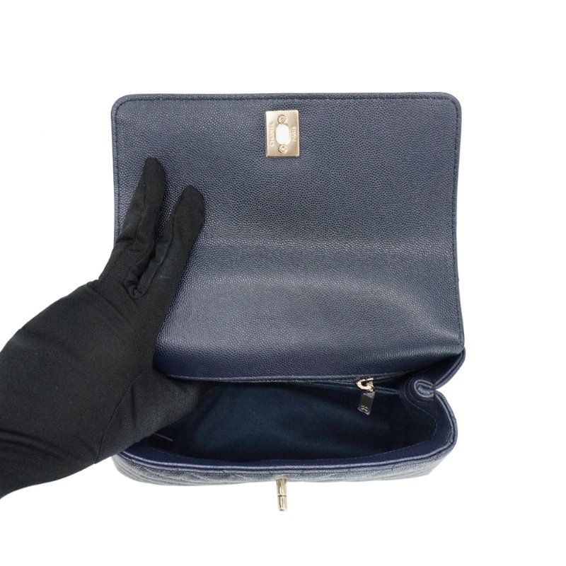 Chanel 展示品 Handle 24 菱格粒紋牛皮淡金釦手提斜背包(A92990-深藍)-4