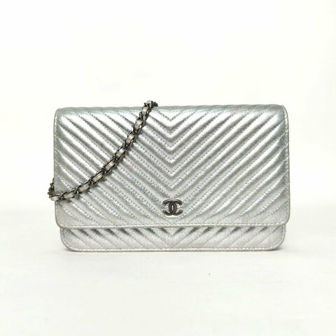 CHANEL CFWOC19銀色羊皮22開銀扣V紋肩背包