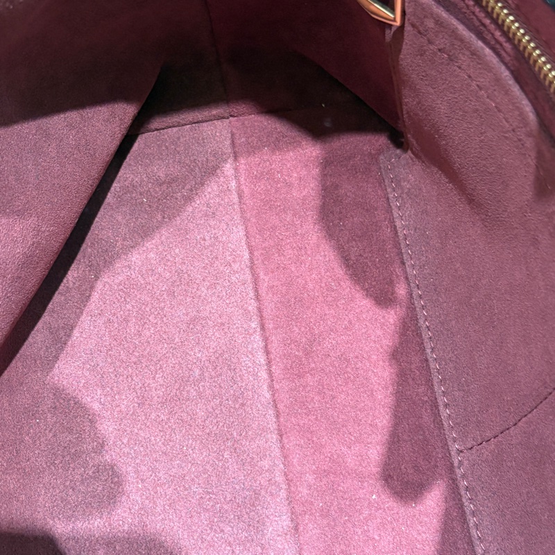 【1+1超值子母包】Louis Vuitton CarryAll PM 老花金扣肩背包｜附內袋實用設計｜一包兩用・派對旅遊都加分！-3