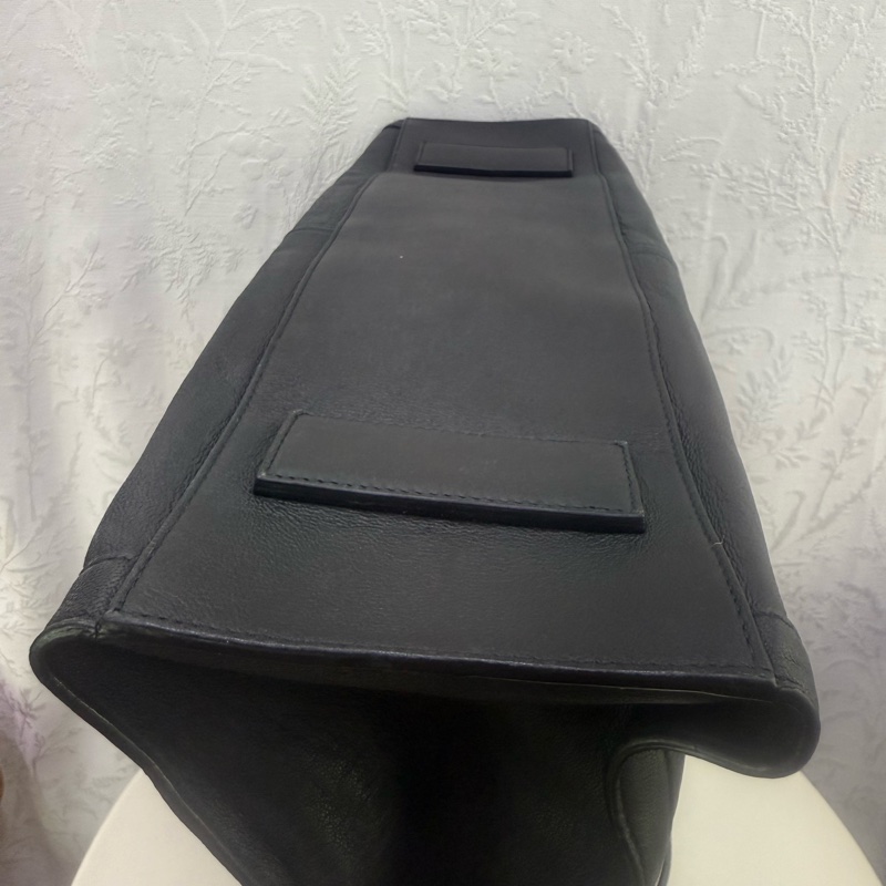 Alexander McQueen Handbag-10