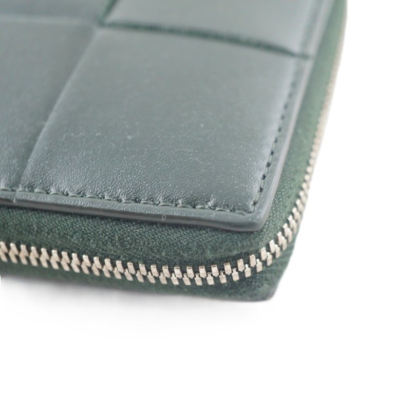 BV Bottega Veneta Zip Around Wallet 深墨綠色拉鏈大編織皮夾 中夾-11