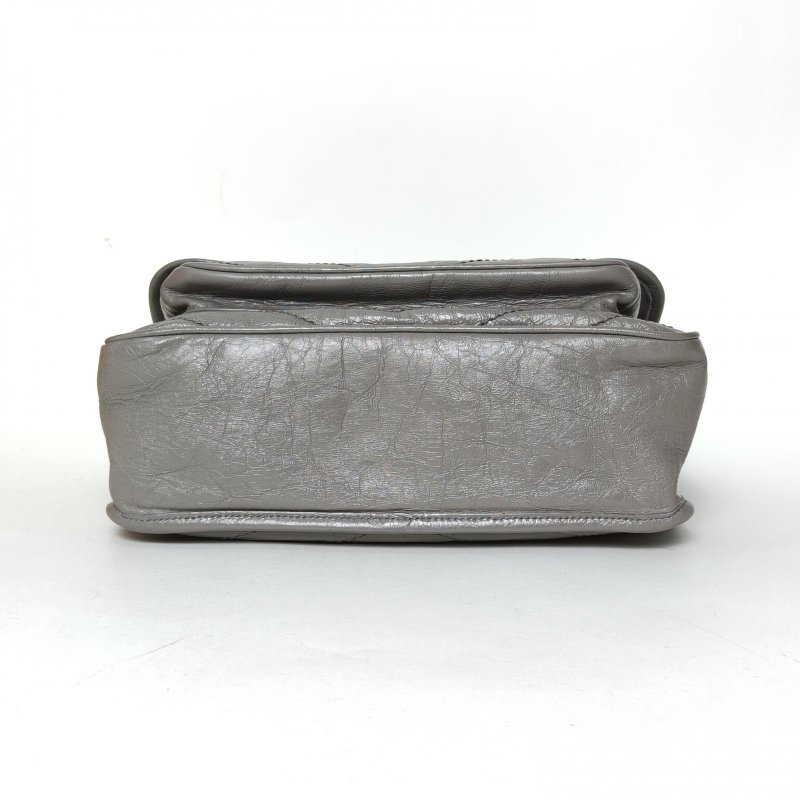 SAINT LAURENT NIKI中號褶皺絎縫鏈條斜挎包大象灰牛皮銀扣肩背包-4