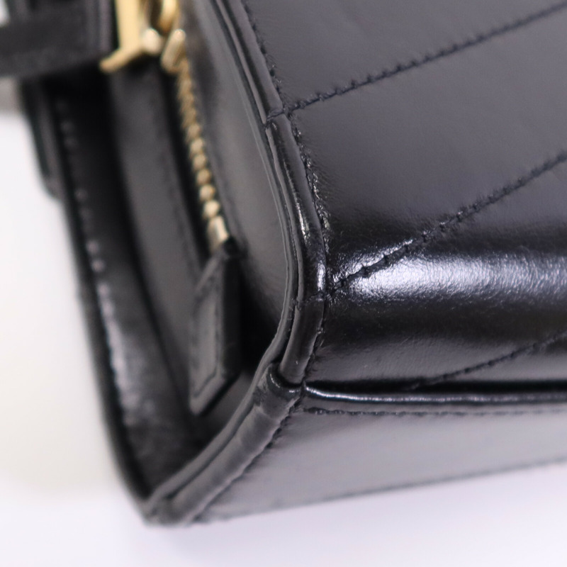 CHANEL 牛皮皮革Chevron Medal Flap Bag金扣鏈帶肩背袋-7