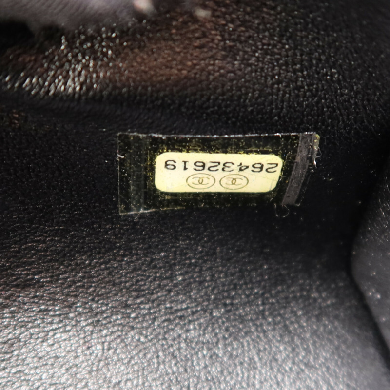 CHANEL 牛皮皮革Chevron Medal Flap Bag金扣鏈帶肩背袋-13