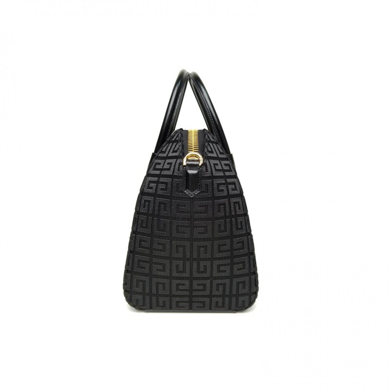 GIVENCHY ANTIGONA鑽石包小號29黑色針織金扣刺繡滿印肩背包-1