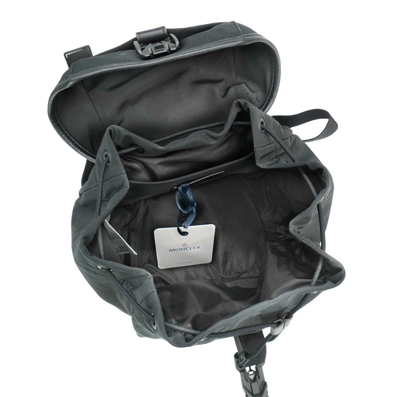 Moncler 尼龍磁吸釦束口後背包(黑)-4