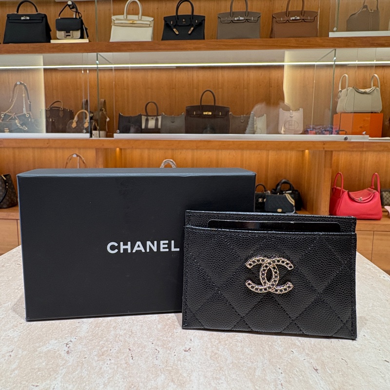 【滿鑽雙C極奢閃耀】CHANEL Classic Card Holder 香奈兒 雙C滿鑽編織LOGO 菱格卡夾／名片夾-1