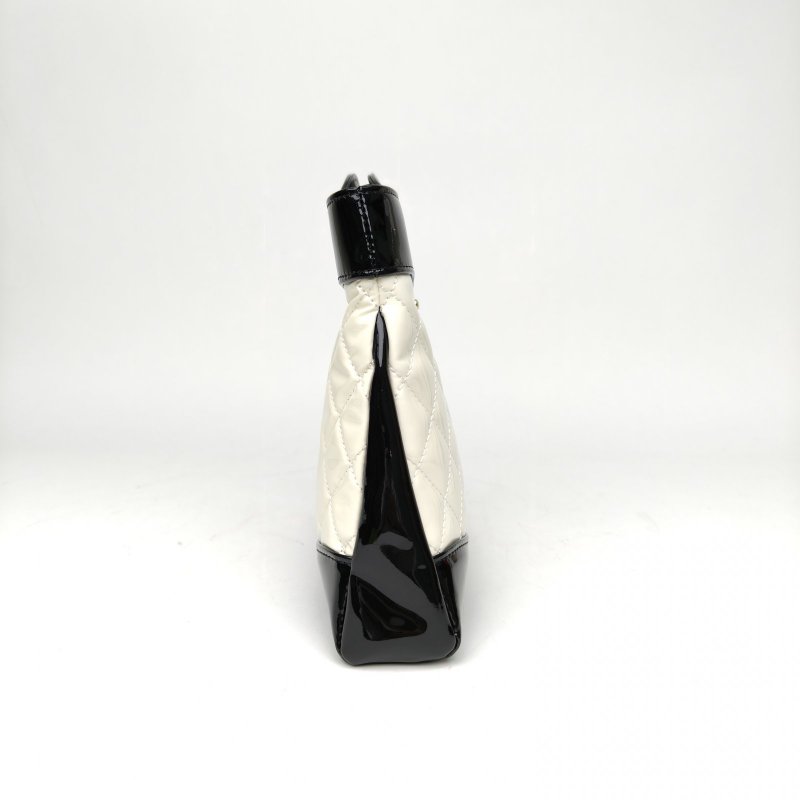 CHANEL 31BagMini22黑白漆皮晶片開淺金扣肩背包-3