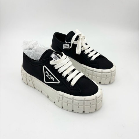 99新/Prada普拉達/36.5碼/黑色三角標厚底餅乾鞋/p0293