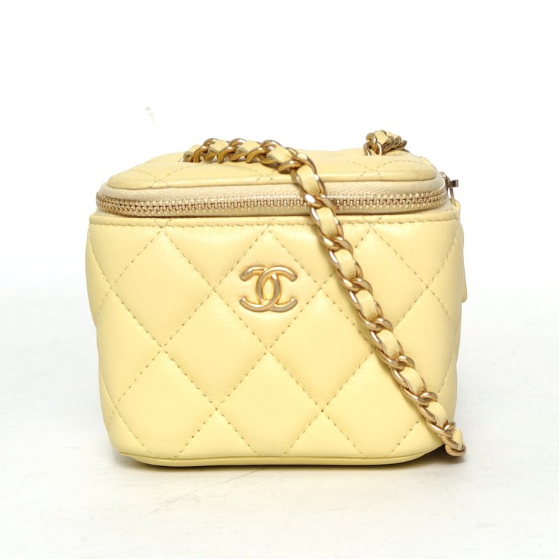 CHANEL 21B方盒子化妝包無鏡子10黃色羊皮30開金扣金球調節扣肩帶肩背包-0