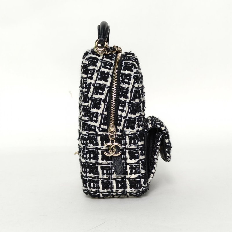 CHANEL 手提前口袋雙肩包13黑白粗花呢鐳射標淺金扣毛呢肩背包-1