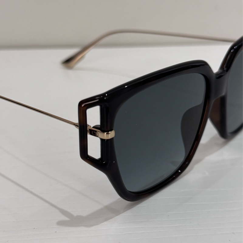 Dior墨鏡 近新 櫃上購入-2