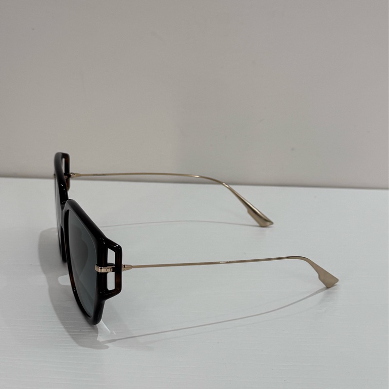 Dior墨鏡 近新 櫃上購入-3