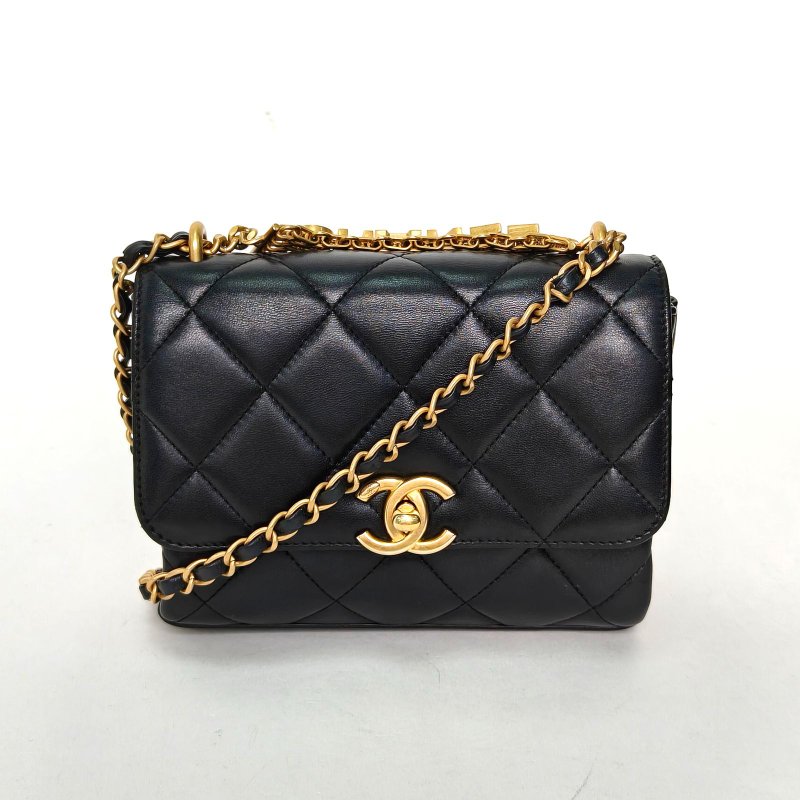 CHANEL 22S口蓋包方胖子18黑色羊皮晶片開金扣水鑽LOGO多鏈條肩背包-0