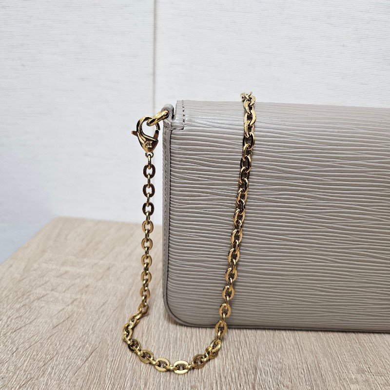 [奶茶色水波紋好物甜價☺️] LV奶茶色Epi皮革三合一斜背鏈包-3