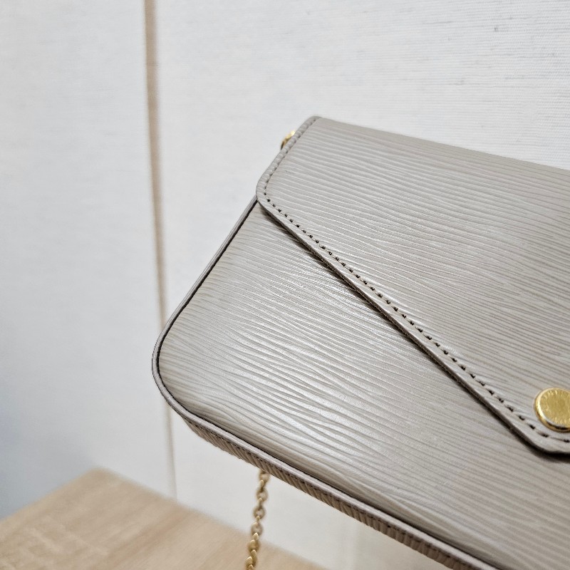 [奶茶色水波紋好物甜價☺️] LV奶茶色Epi皮革三合一斜背鏈包-7