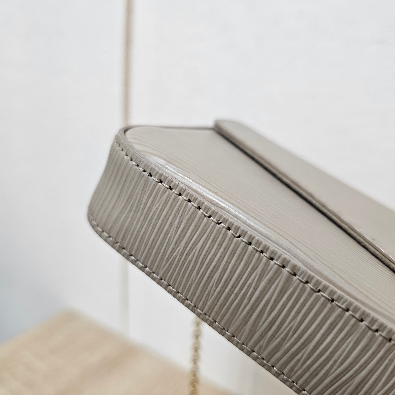 [奶茶色水波紋好物甜價☺️] LV奶茶色Epi皮革三合一斜背鏈包-8