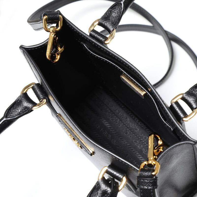 PRADA 印有流行三角形標誌的 Saffiano 手提包-10