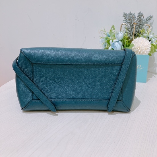 TK1891 CELINE 思琳小號鯰魚包包 GRAINED LEATHER NAVY MICRO BELT BAG-7