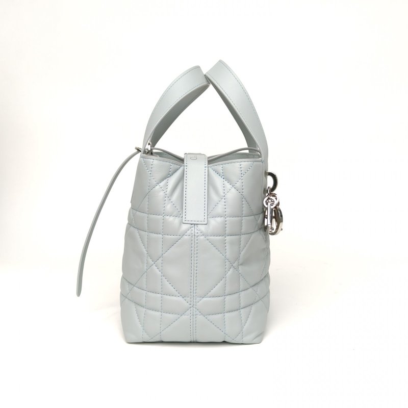 DIOR Toujours豎版小號16湖藍牛皮銀扣2025肩背包-3