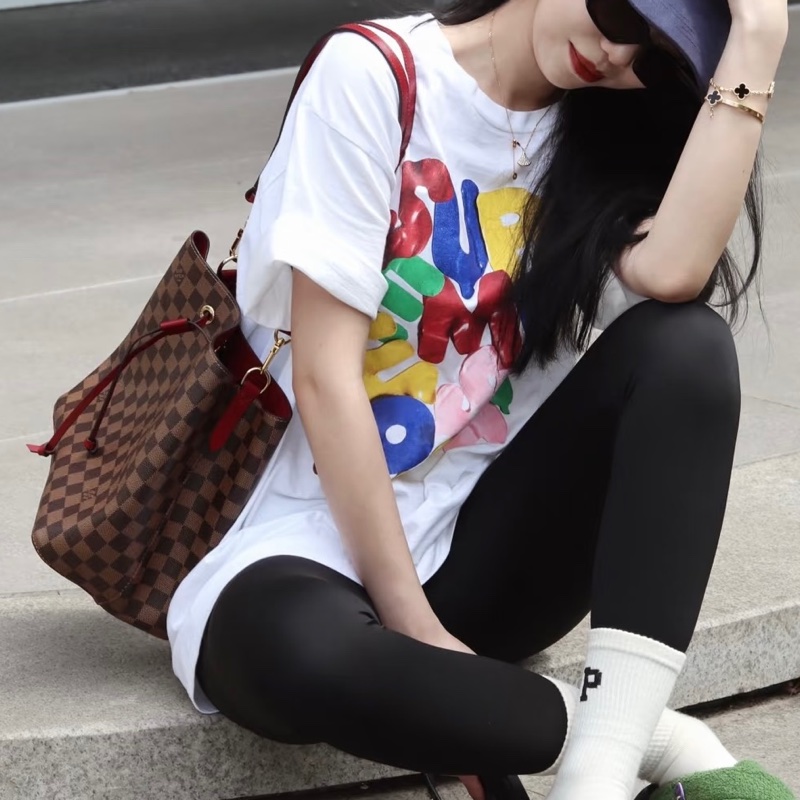 LV 棋盤格水桶包-0