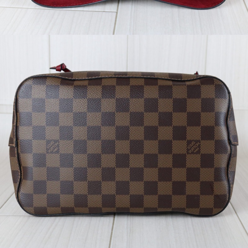 LV 棋盤格水桶包-11