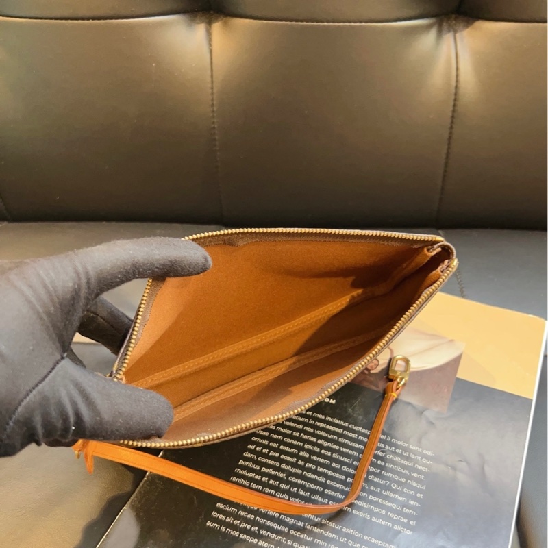 LV 老花大麻將-4