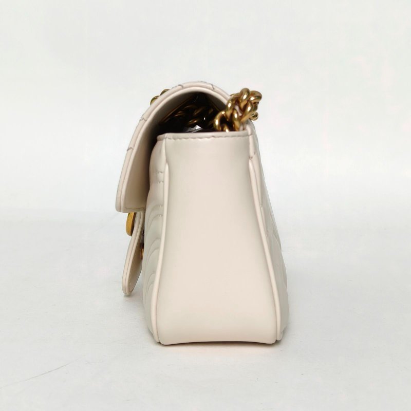 GUCCI GGMarmont肩背包Mini22白色牛皮金扣肩背包-1