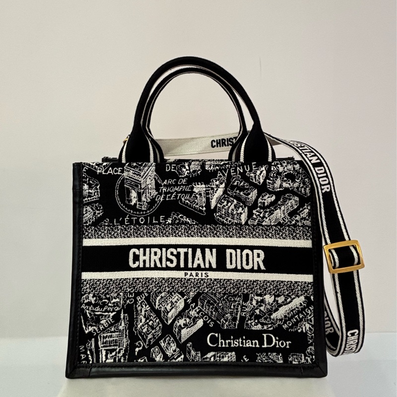 DIOR黑白紋布巴黎街道二用BOOK TOTE-0